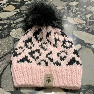 HUNNY TREE HOLLOW hand knit toque